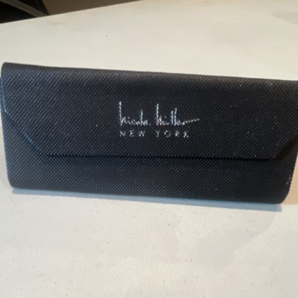 Nicole Miller New York Black Hard Eyeglass Case for Glasses,‎ Unisex